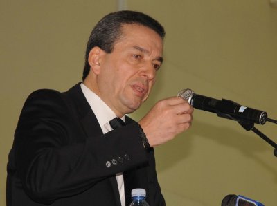 Amara Benyounes menacé par une plainte du parti de Djaballah