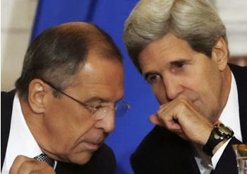 Avant un face-à-face Kerry-Lavrov à Paris, Les forces russes investissent deux bases en Ukraine