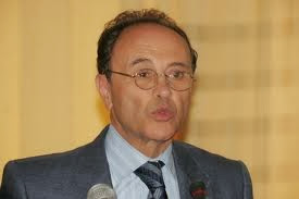 Benflis appelle le FCE à observer la neutralité par rapport à la présidentielle du 17 avril