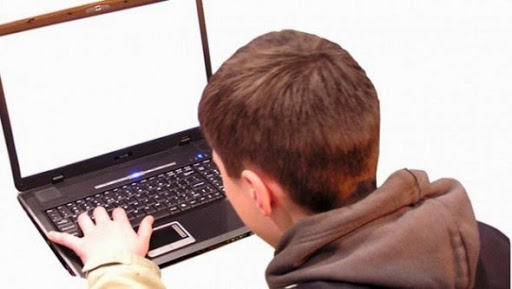 Campagne de sensibilisationà la bonne utilisation de l’Internet à Guelma