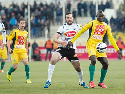 Ebossé accuse des supporters de l’ESS de propos racistes, La LFP va-t-elle réagir ?