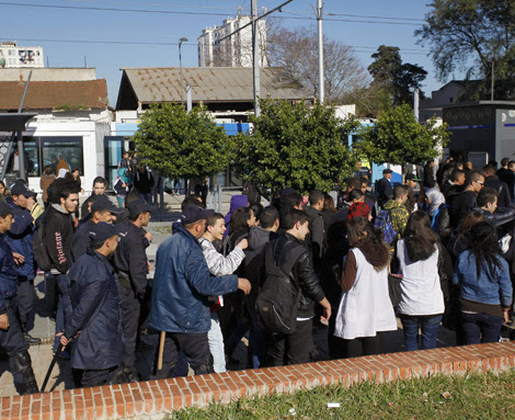 Ils défendent les raisons de l’exigence de la limitation des programmes, Le plaidoyer des lycéens pour le seuil