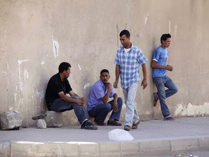 Ils ont organisé un sit-in devant le salon international fournisseurs de produits et services, Les chômeurs de Hassi crient leur désarroi !