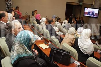 La femme algérienne dans la politique, Un monde au masculin pluriel