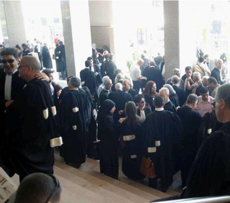 Le bâtonnier national démissionne, Malaise chez les robes noires