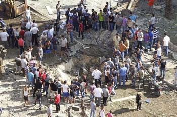 LIBAN, Les combats confessionnels font rage