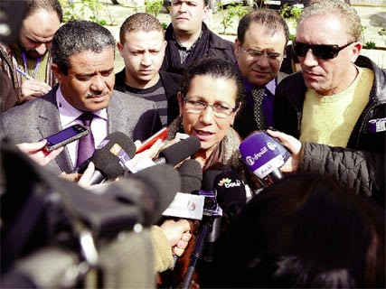 Louisa Hanoune à la sortie du conseil constitutionnel “La clientèle de Bouteflika a pollué la scène politique”