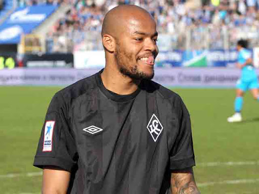 Mladenov (Entraîneur du CSKA Sofia): «Mbolhi restera le gardien N°1»