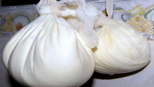 Oum El Bouaghi : le fromage Bouhezza, un savoir-faire et un savoir-vivre dans les Aurès