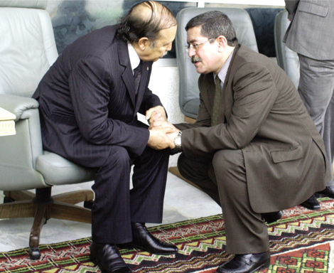 Ouyahia : un pied à la présidence en attendant le 2è ?