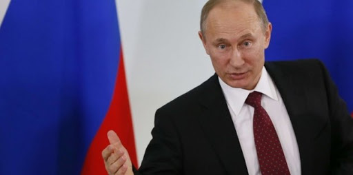 Poutine signe un accord rattachant la Crimée à la Russie