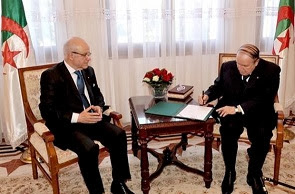 Premières images du président candidat Bouteflika