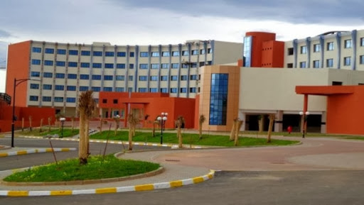 Sellal procède à la mise en service du pôle universitaire de Koléa (Tipasa)