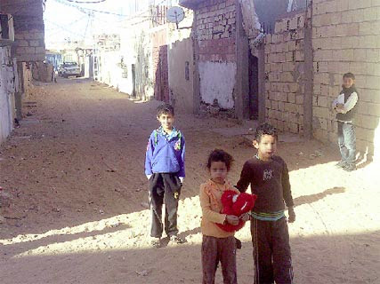 Ses propres enfants sont mal logés, sans emploi et abandonnés, Hassi Messaoud ou la misère au cœur de la richesse