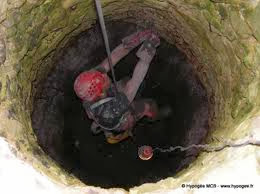 Tombé dans un puits de 23 mètres, un enfant de 3 ans et demi est sauvé par des sapeurs pompiers près d&rsquo;Alger