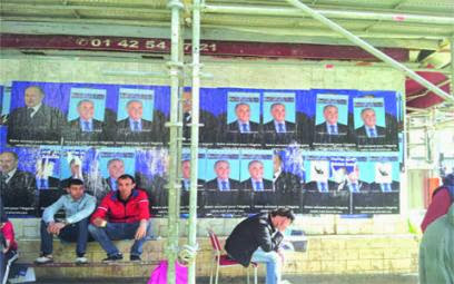 Alors que la communauté algérienne a commencé à voter samedi: Fin de campagne tendue