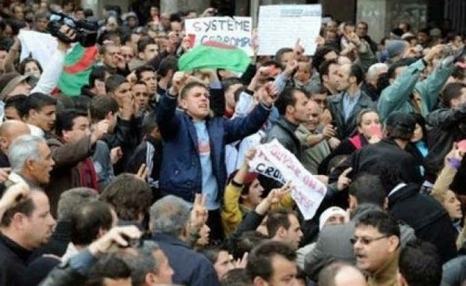 Bejaia, Imposante marche des étudiants
