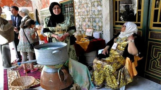 Distillation d’extrait de rose, ou les irrésistibles senteurs d&rsquo;un patrimoine constantinois