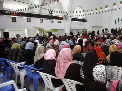 Hanoune et Rebaïne pour le changement, Sellal plaide la continuité