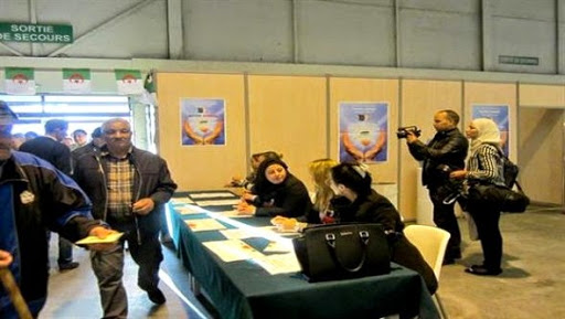 La communauté algérienne établie dans le sud de la France vote