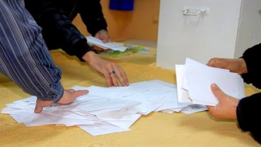 Présidentielle: trois partis islamistes qualifient les résultats d' »amplifiés »