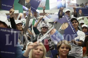 Sellal en meeting avec les associations féminines « Bouteflika est tombé malade pour l’Algérie »