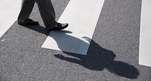 Un chauffard écrase une vieille femme et fuit à Ain Tèdelès