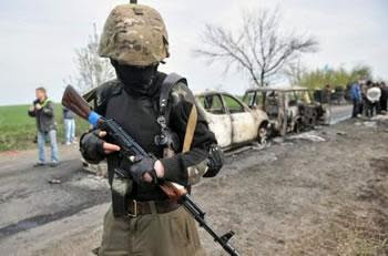 Une fusillade fait quatre morts dans l’est de l’ukraine: Moscou clame son indignation