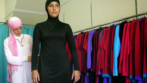 Une musulmane porte plainte contre l&rsquo;interdiction du burkini en Allemagne