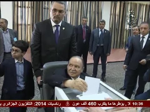 Vidéo : le président Bouteflika vote en fauteuil roulant