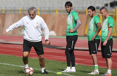 EN : Rencontre Raouraoua, Vahid et Mahrez hier