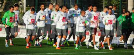 Ils sont maintenant 23 joueurs  à Sidi Moussa : Ça sent le Mondial!