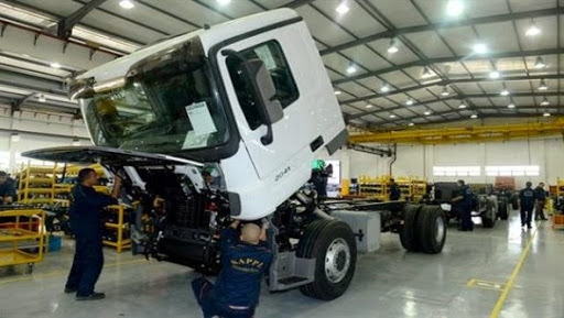 Le ministère de la Défense nationale apporte sa contribution dans les industries lourdes et moyennes (El Djeich)