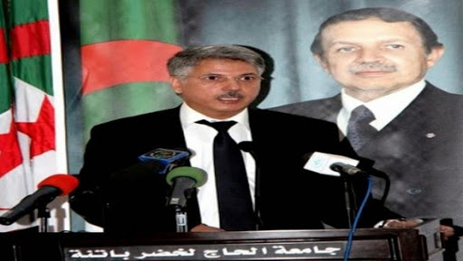 Le Président Bouteflika rend hommage aux sacrifices des étudiants algériens durant le Guerre de libération