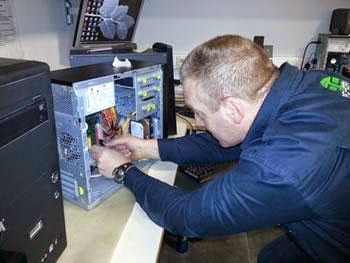 Maintenance, distribution et installation de logiciels : Comparex s’impose dans le marché des TIC