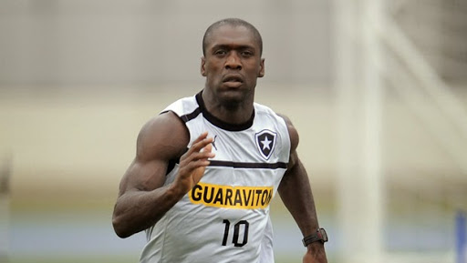 Milan AC : Une gloire du club pour remplacer Seedorf