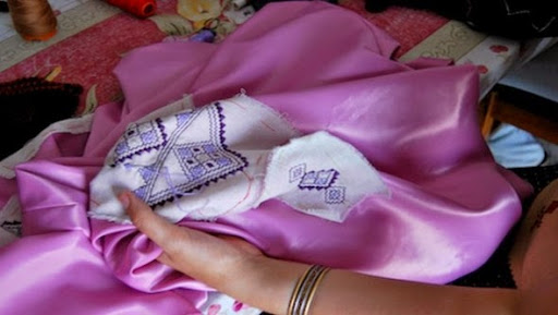 Mme. Zerhouni exhorte les artisanes à davantage d&rsquo;efforts pour atteindre un niveau de professionnalisme