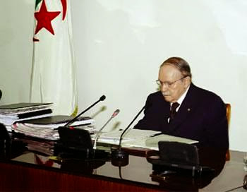 Révision de la constitution : Bouteflika charge ouyahia de conduire l’opération