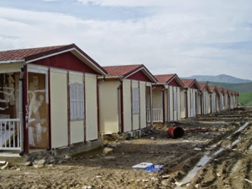 Séisme du 21 mai 2003 à Boumerdes: au moins 900 chalets éradiqués et leurs occupants relogés (wilaya)