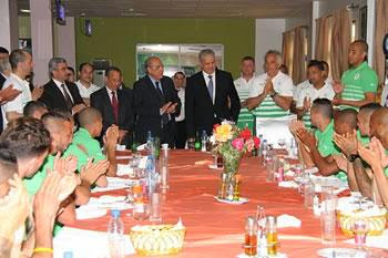 Trois jours avant son départ vers la suisse : Sellal encense l&rsquo;EN