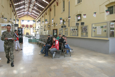 Un projet de loi réduisant la durée du service national à une année approuvé en Conseil des ministres