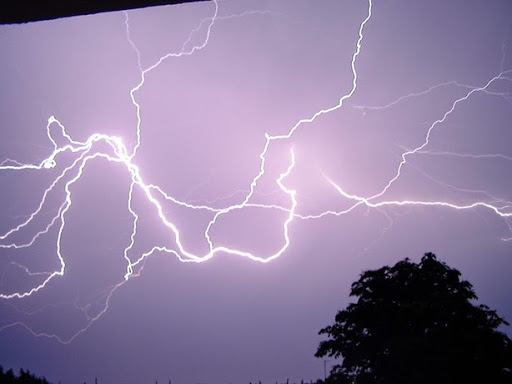 Algérie et Tunisie : alerte aux violents orages