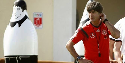 Allemagne : Les drôles de choix de Löw