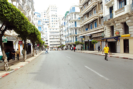 Au premier jour du Ramadhan Alger, ville hantée !