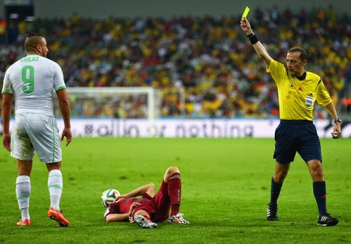 Cinq joueurs algériens sous la menace d&rsquo;une suspension en cas de carton jaune