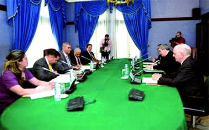 Consultations sur la révision de la constitution : Séparation des pouvoirs et démocratisation du régime