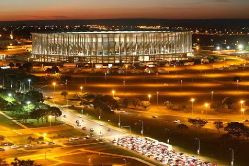 Coupe du monde au Brésil : des « erreurs de gestion » sur les chantiers