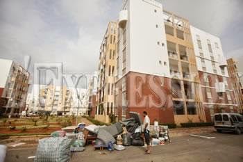 D&rsquo;un bidonville à un vrai appartement en ville : Le temps d&rsquo;un relogement!