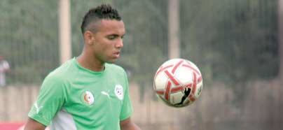 Football-Transfert : Ebossé (JSK) et Hachoud (MCA) dans le viseur du Raja Casablanca (presse)