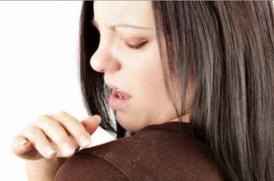 Je fais disparaître mes pellicules